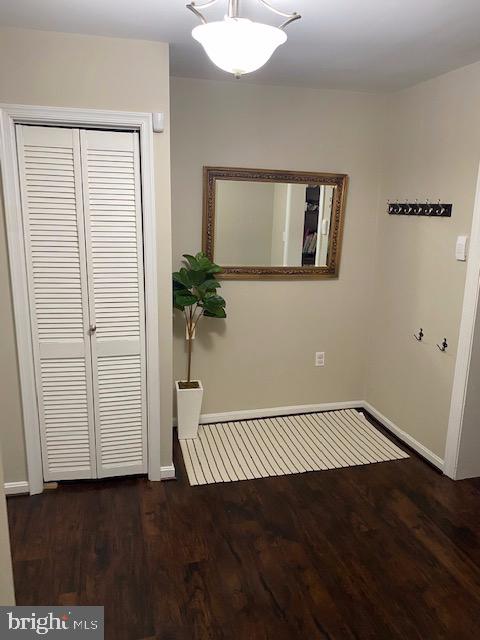 7813 Elizabeth Road Pasadena, MD 21122 - Photo 2 of 19 Entry to bedroom area