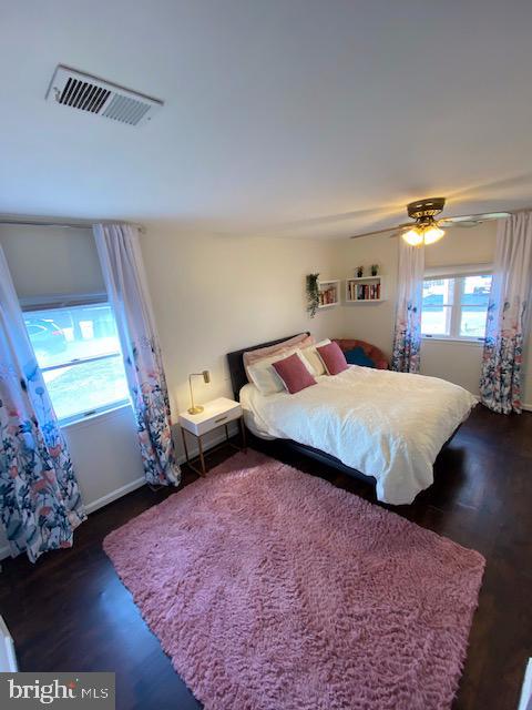 7813 Elizabeth Road Pasadena, MD 21122 - Photo 6 of 19 Owners Bedroom