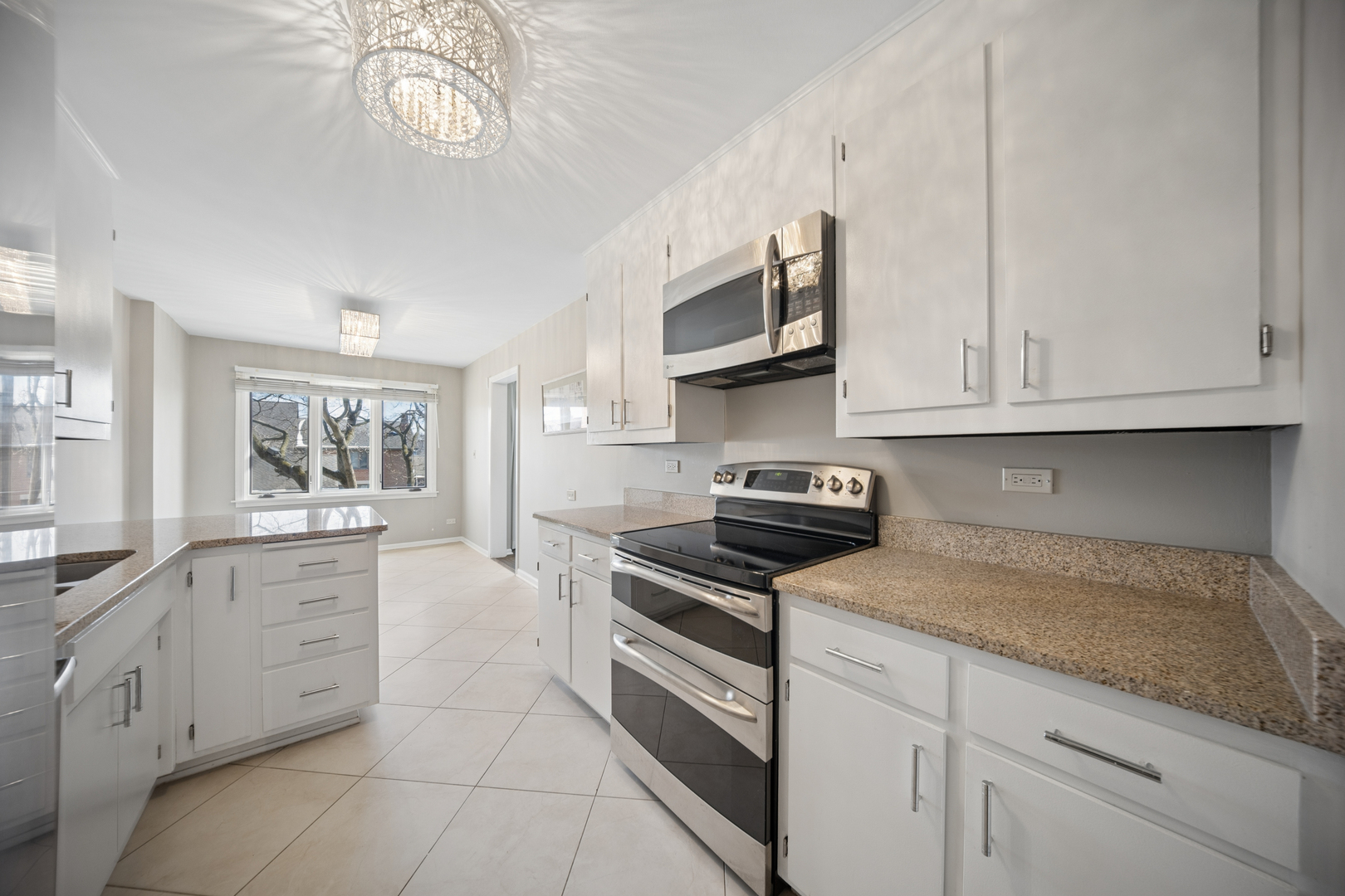 44 Park Lane, Unit 232 Park Ridge, IL 60068 - Photo 9 of 30 Gallery Image 9