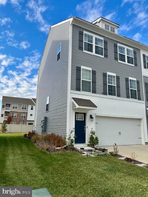 35 Stanton Road Mount Holly, NJ 08060 - Photo 2 of 49 a front view of a house with a yard