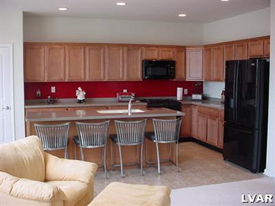 8677 Cascade Road Breinigsville, PA 18031 - Photo 6 of 20 Gallery Image 6