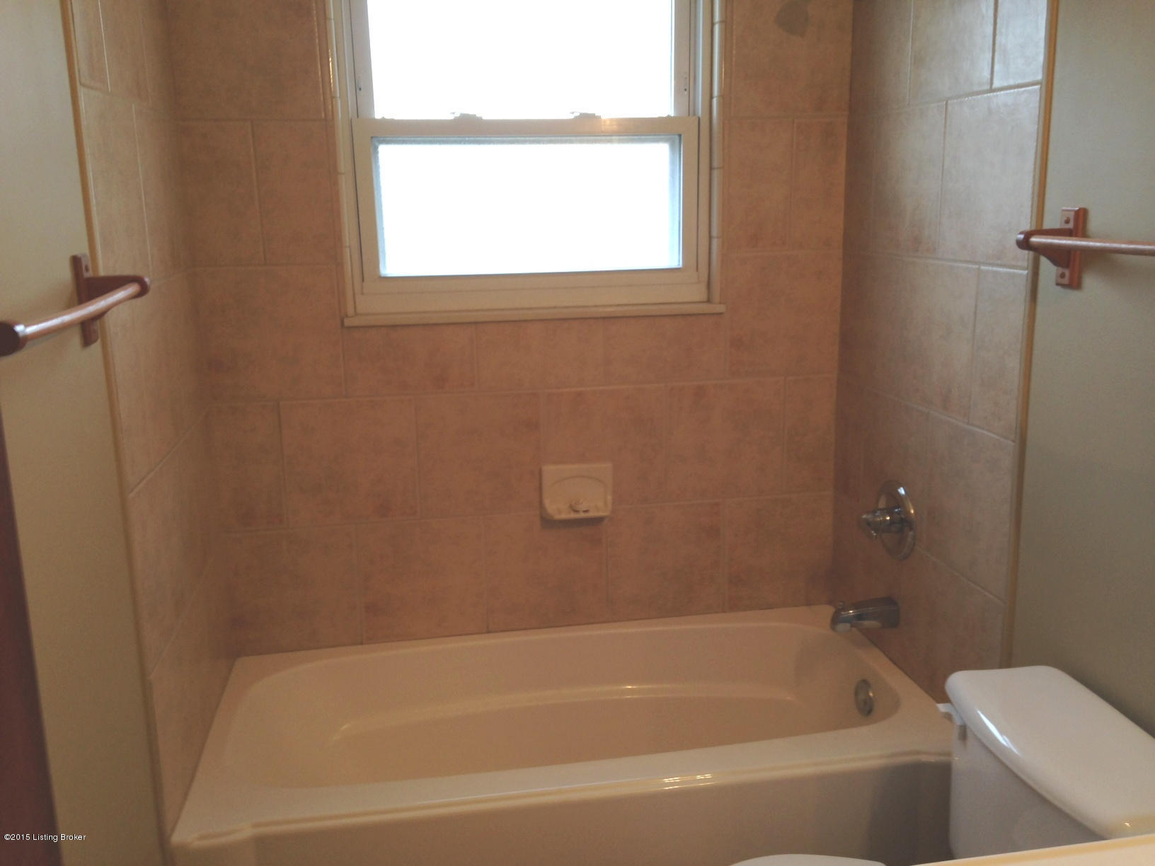 244 Glenview Road Louisville, KY 40229 - Photo 14 of 26 BEAUTIFIUL REMODELED BATHROOM