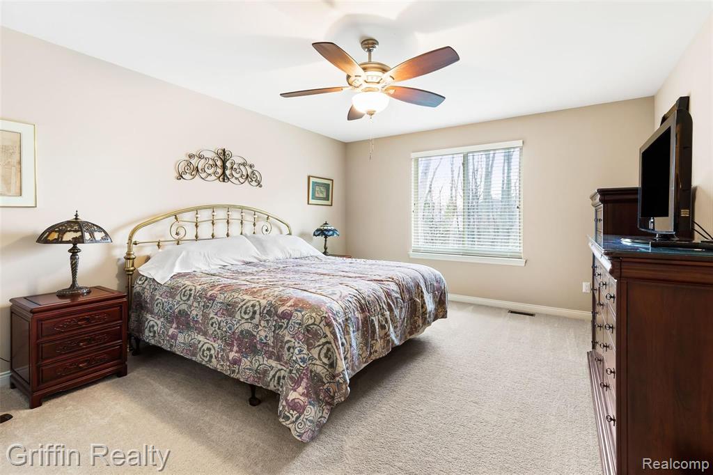 3763 Windingbrook Circle, Unit 35 Rochester Hills, MI 48309 - Photo 30 of 44