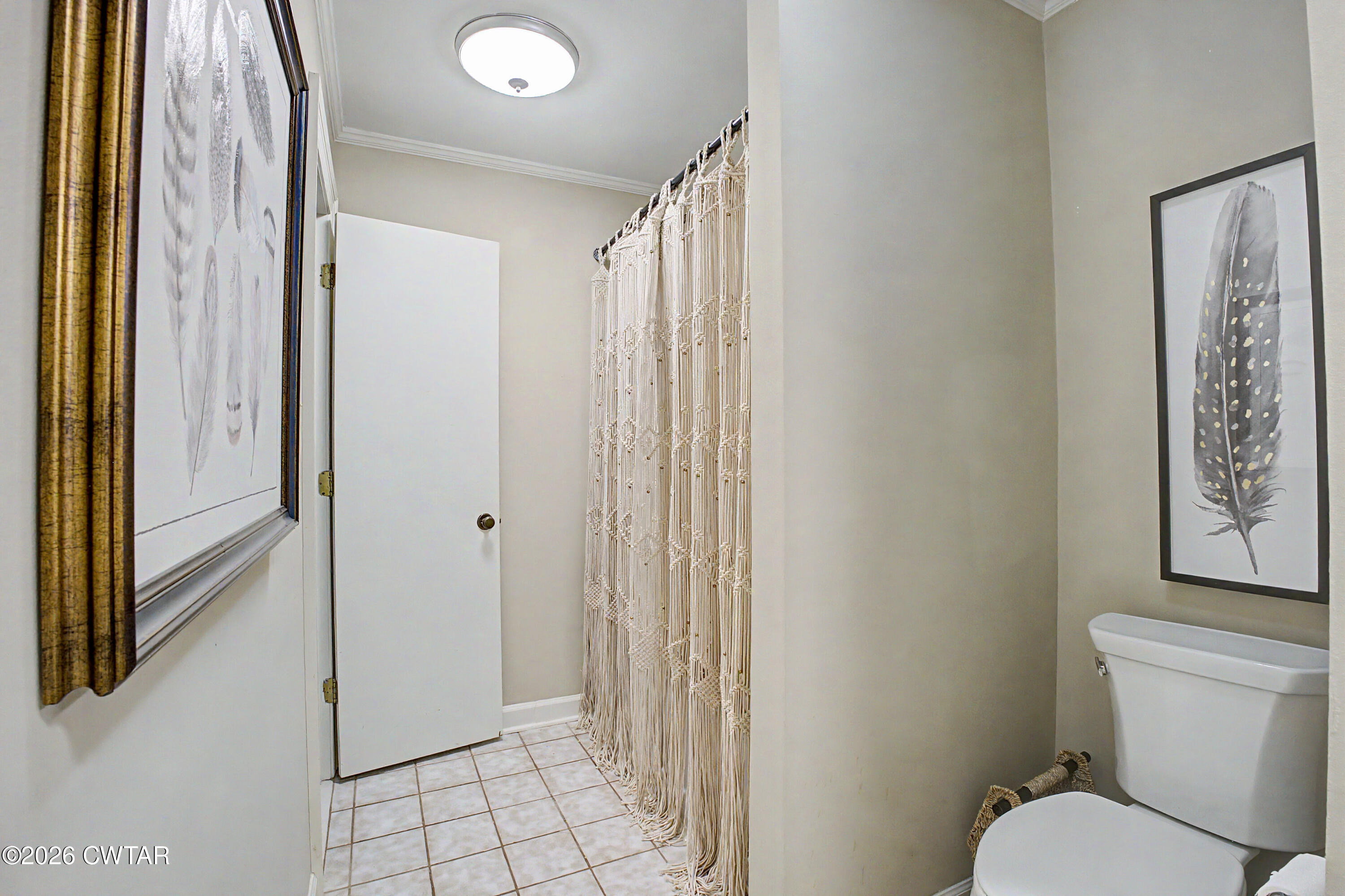 258 Old Humboldt Road Jackson, TN 38305 - Photo 47 of 54 Upstairs Bathroom 1 Second Angle