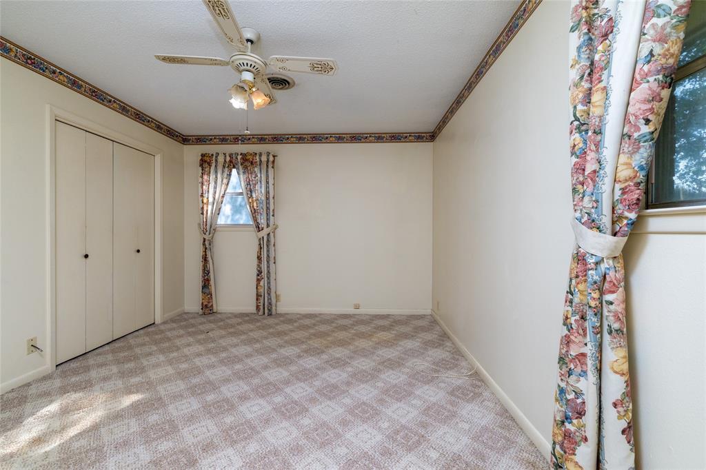 2002 Redbud Street Gainesville, TX 76240 - Photo 28 of 39 Gallery Image 28