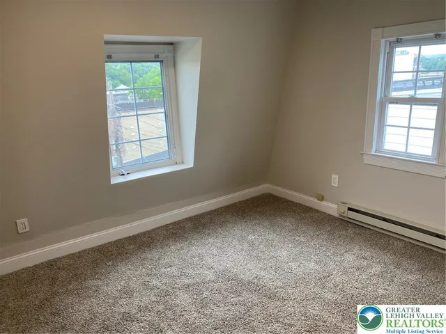 $2,580 | 515 Ferry Street, Easton, PA 18042