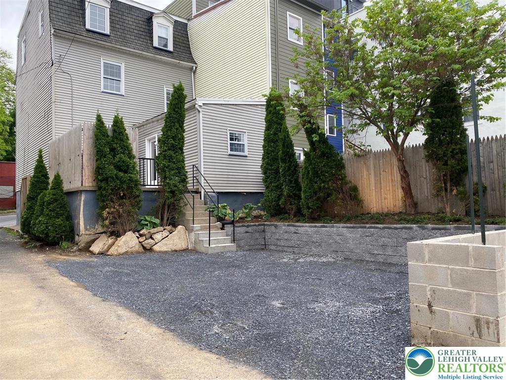 515 Ferry Street Easton, PA 18042 - Photo 3 of 19 parking pad