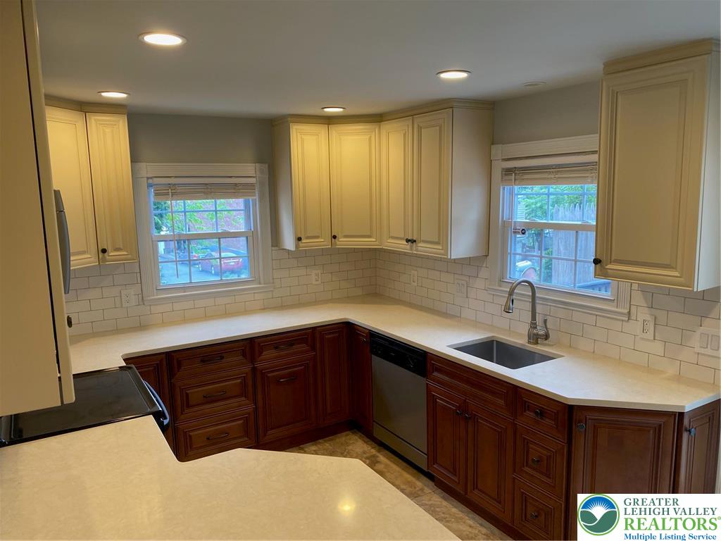 515 Ferry Street Easton, PA 18042 - Photo 4 of 19 kitchen