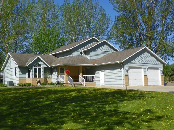 $559,900 | 14703 Highway 22, Eden Valley, MN 55329