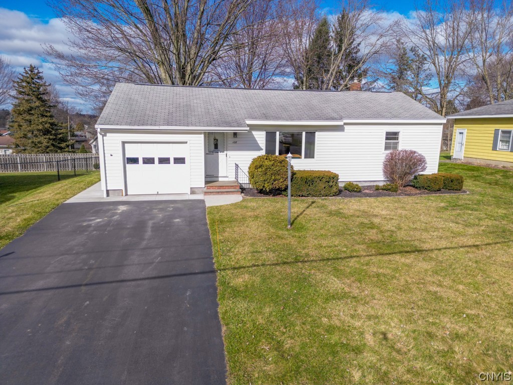 108 Blackmore Road Camillus, NY 13031 - Photo 1 of 39 Welcome HOME!