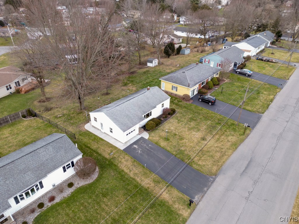 108 Blackmore Road Camillus, NY 13031 - Photo 11 of 39