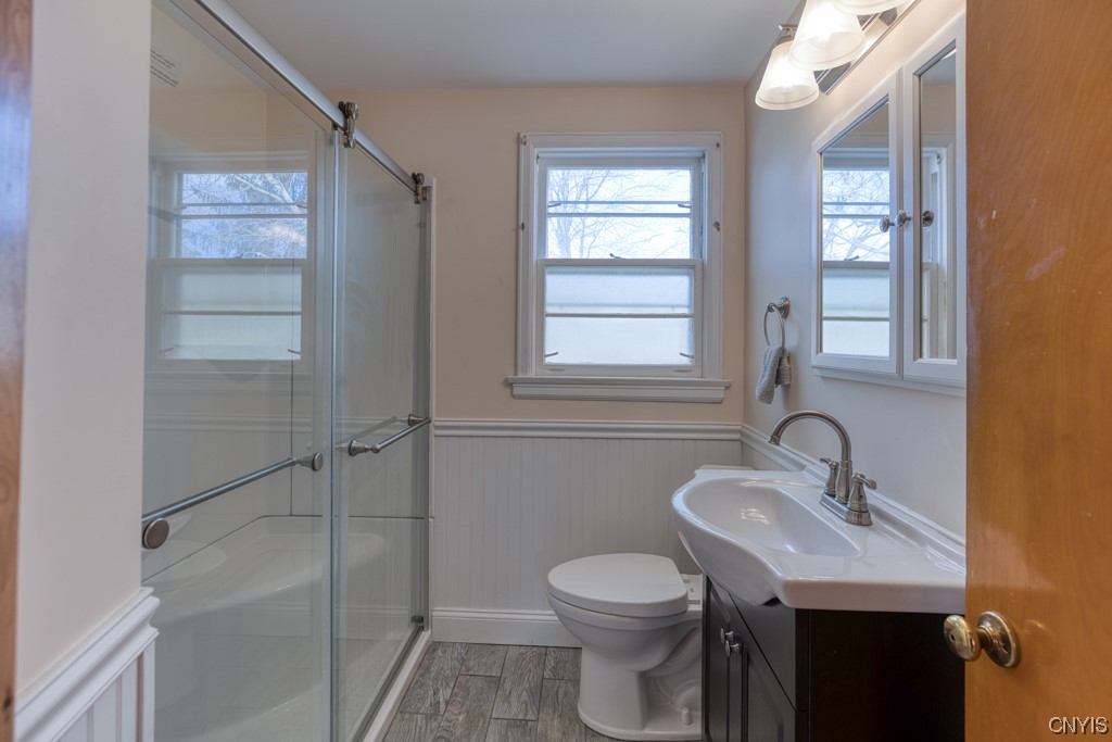 108 Blackmore Road Camillus, NY 13031 - Photo 30 of 39 Remodeled full bathroom.