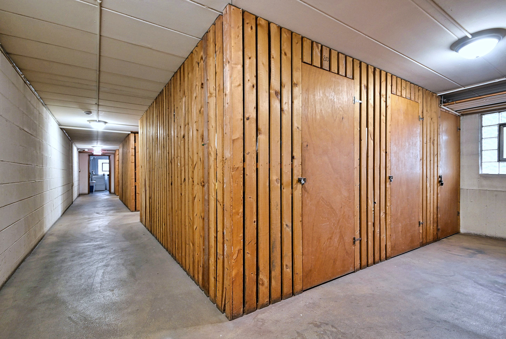2 North Dee Road, Unit 203 Park Ridge, IL 60068 - Photo 28 of 29 Gallery Image 28