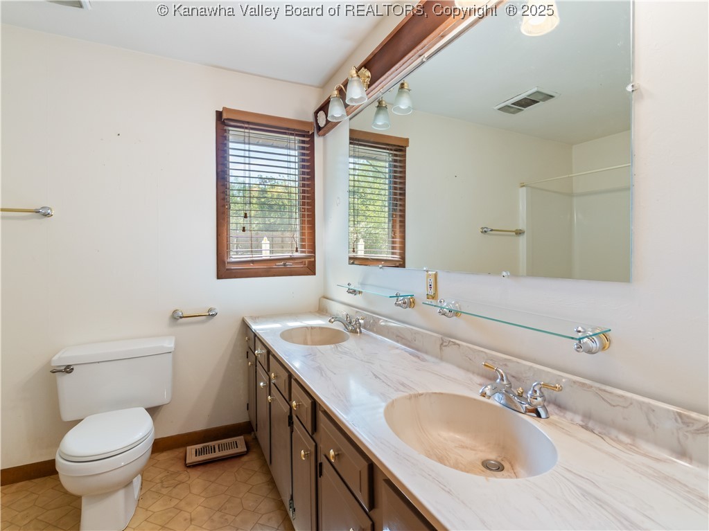 34 Thoroughbred Road Scott Depot, WV 25560 - Photo 19 of 39 Gallery Image 19