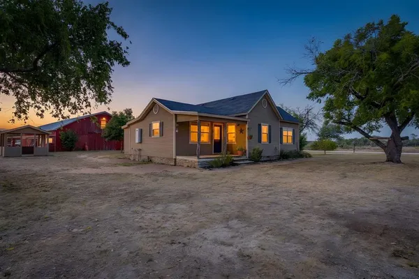 $525,000 | 155 County Road 525, Evant, TX 76525