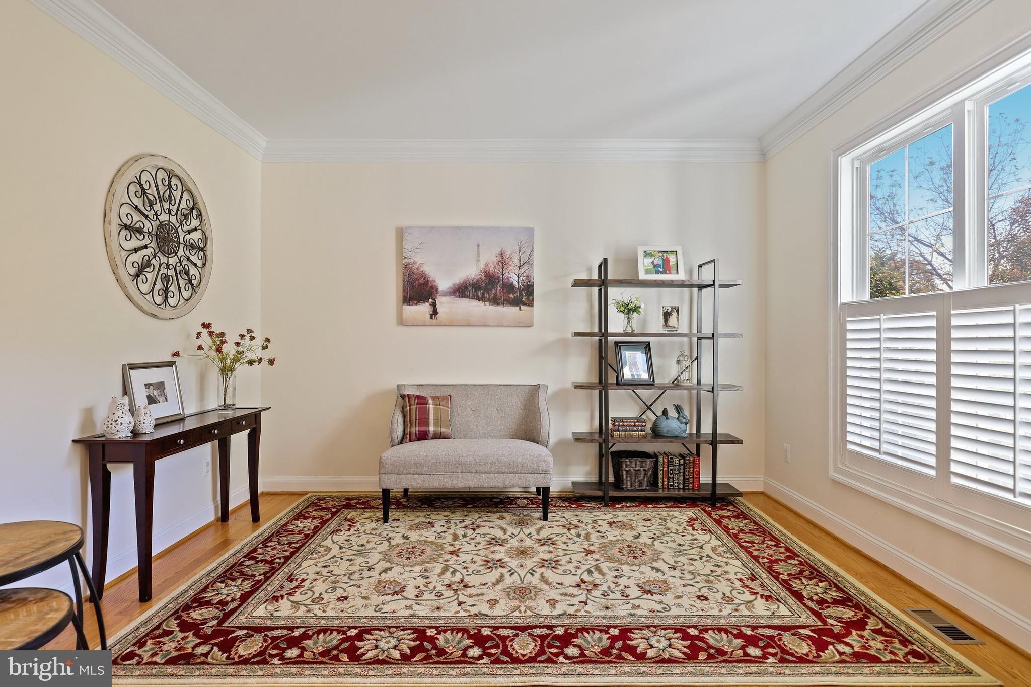2907 Meadow View Road Falls Church, VA 22042 - Photo 4 of 50 Gallery Image 4