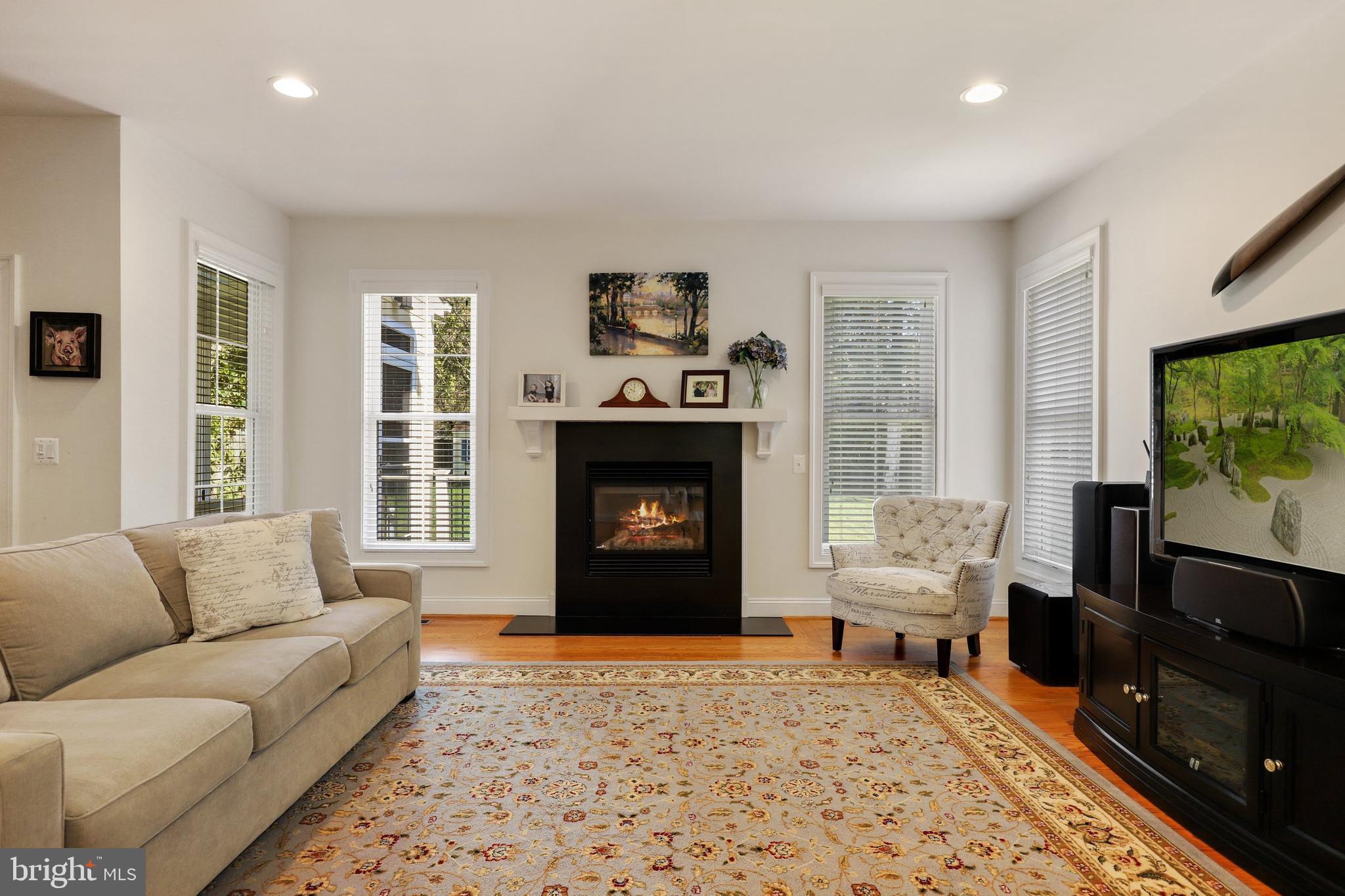 2907 Meadow View Road Falls Church, VA 22042 - Photo 9 of 50 Gallery Image 9