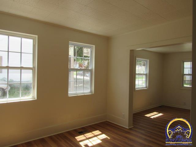 612 Southwest 5th Street Topeka, KS 66603 - Photo 7 of 18 Dining Room