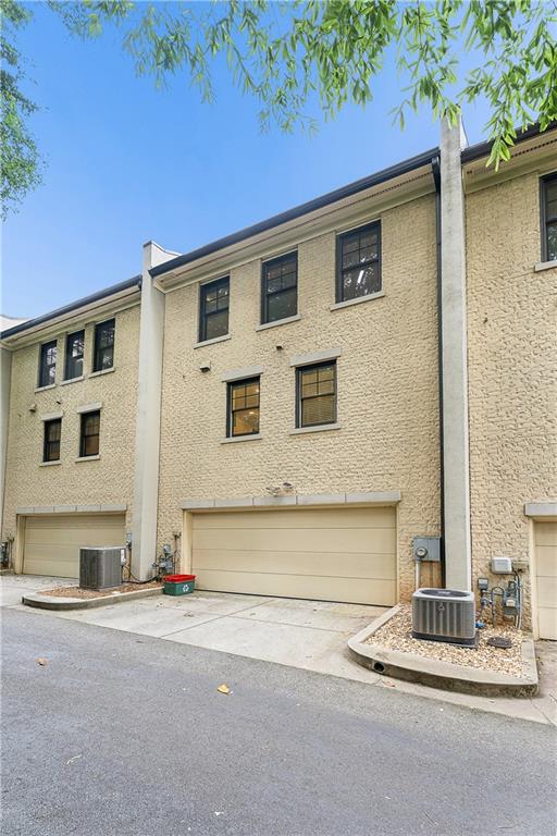 114 Knob Hills Circle Decatur, GA 30030 - Photo 35 of 56