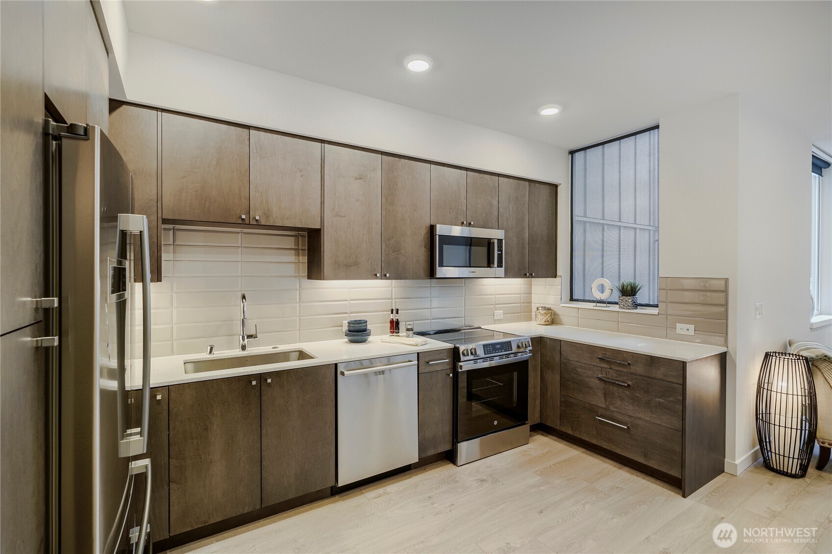 3070 Southwest Avalon Way, Unit G Seattle, WA 98126 - Photo 6 of 26
