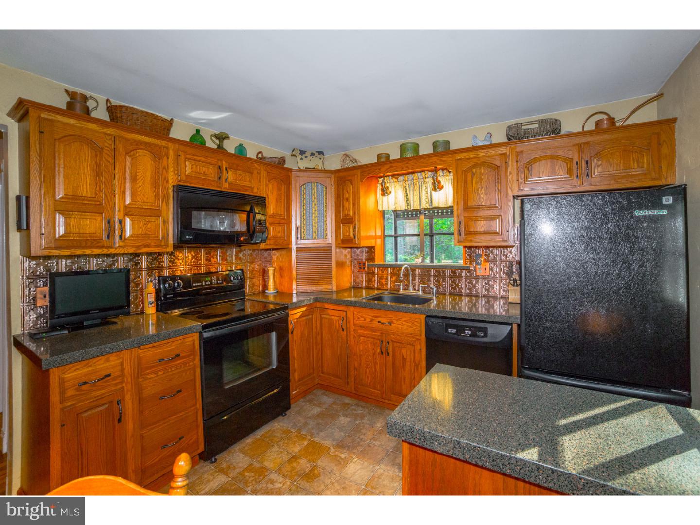 209 Cedar Road Mullica Hill, NJ 08062 - Photo 6 of 25 Gallery Image 6