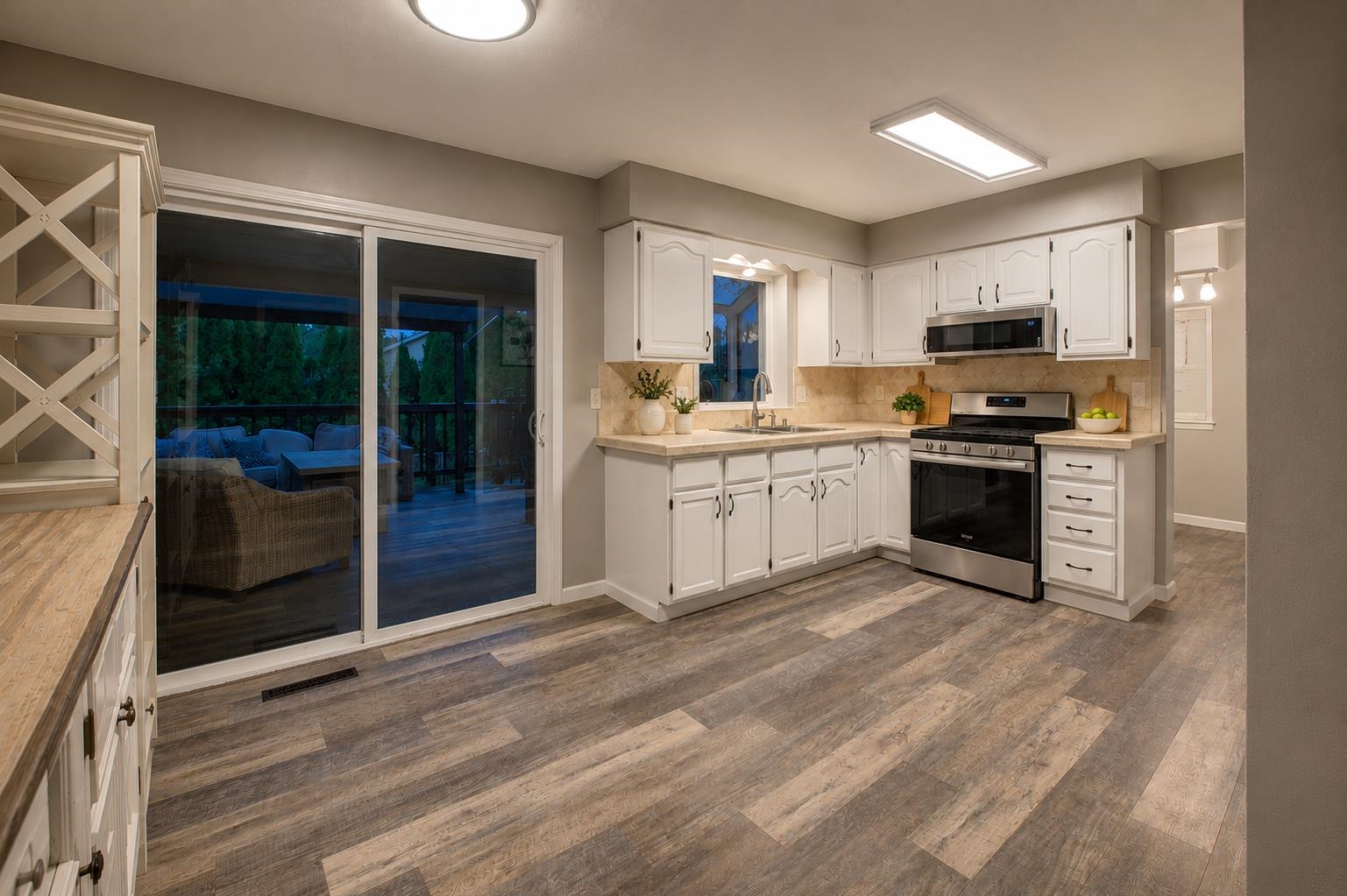 2405 South Afton Road Beloit, WI 53511 - Photo 5 of 19 Gallery Image 5
