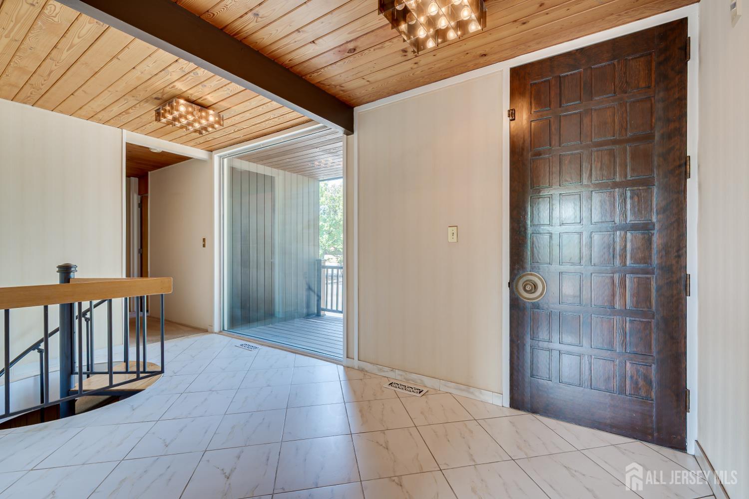 34 Henderson Road Kendall Park, NJ 08824 - Photo 5 of 56