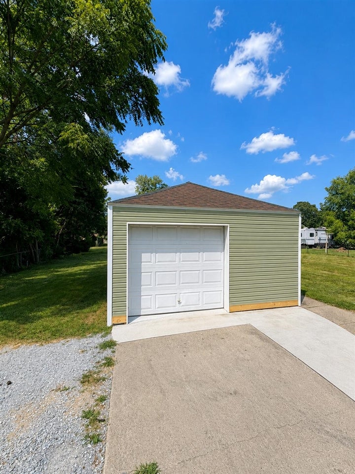 412 4th Avenue Three Rivers, MI 49093 - Photo 3 of 21 Gallery Image 3