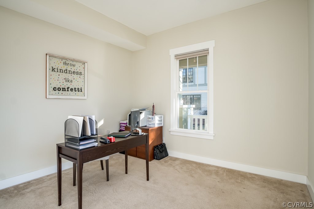 16006 Alsdell Road Midlothian, VA 23112 - Photo 24 of 46 a room with furniture and a window