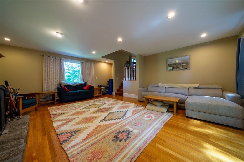 10 Trayer Road Canton, MA 02021 - Photo 17 of 32