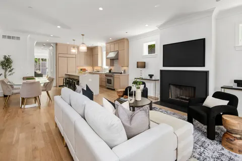 $2,150,000 | 1942 North Orchard Street, Unit 1N, Chicago, IL 60614