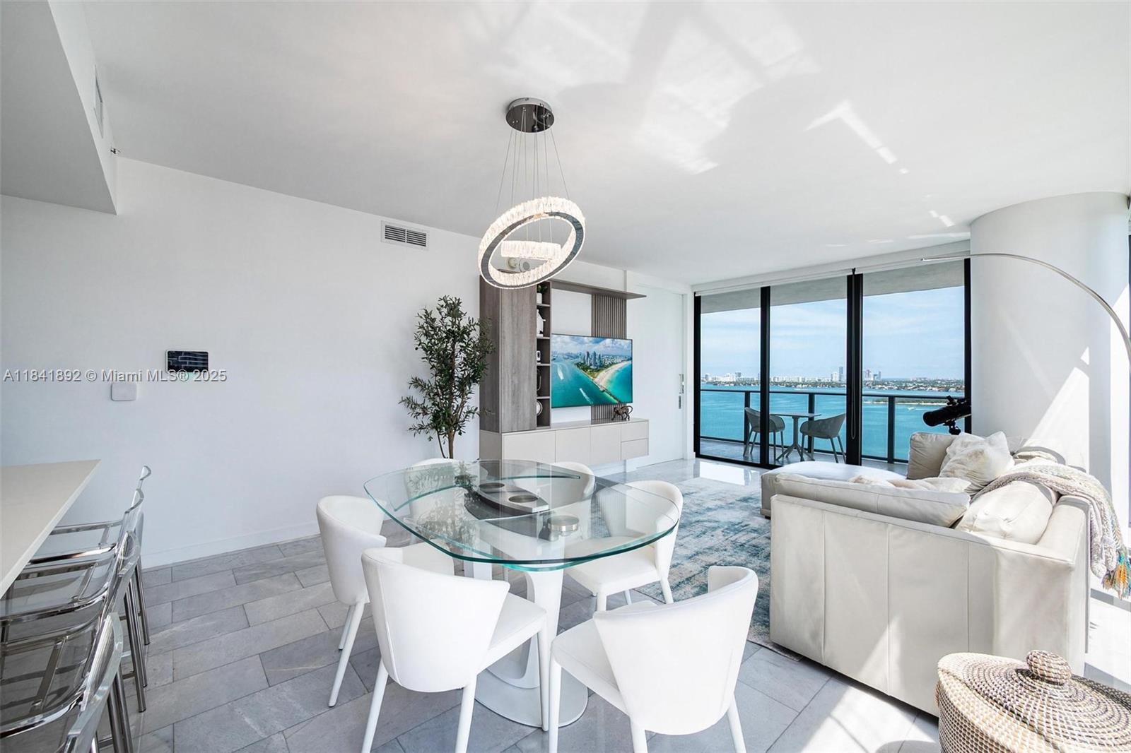 650 Northeast 32nd Street, Unit 2101 Miami, FL 33137 - Photo 15 of 62