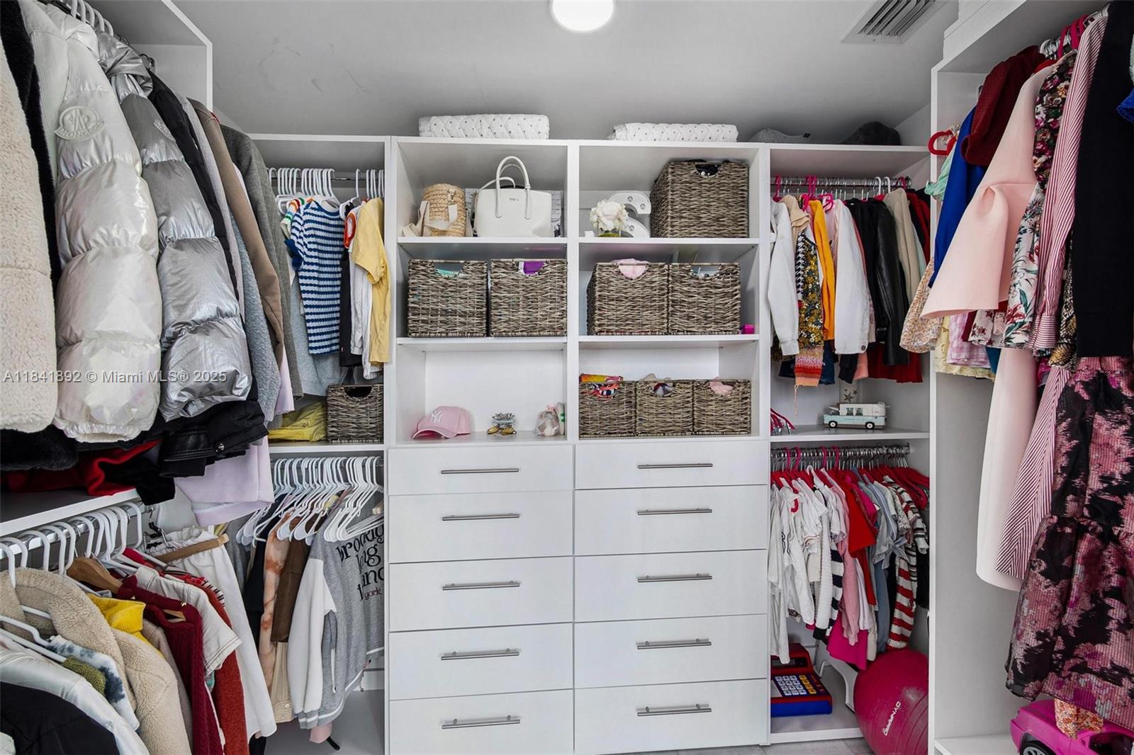 650 Northeast 32nd Street, Unit 2101 Miami, FL 33137 - Photo 37 of 62