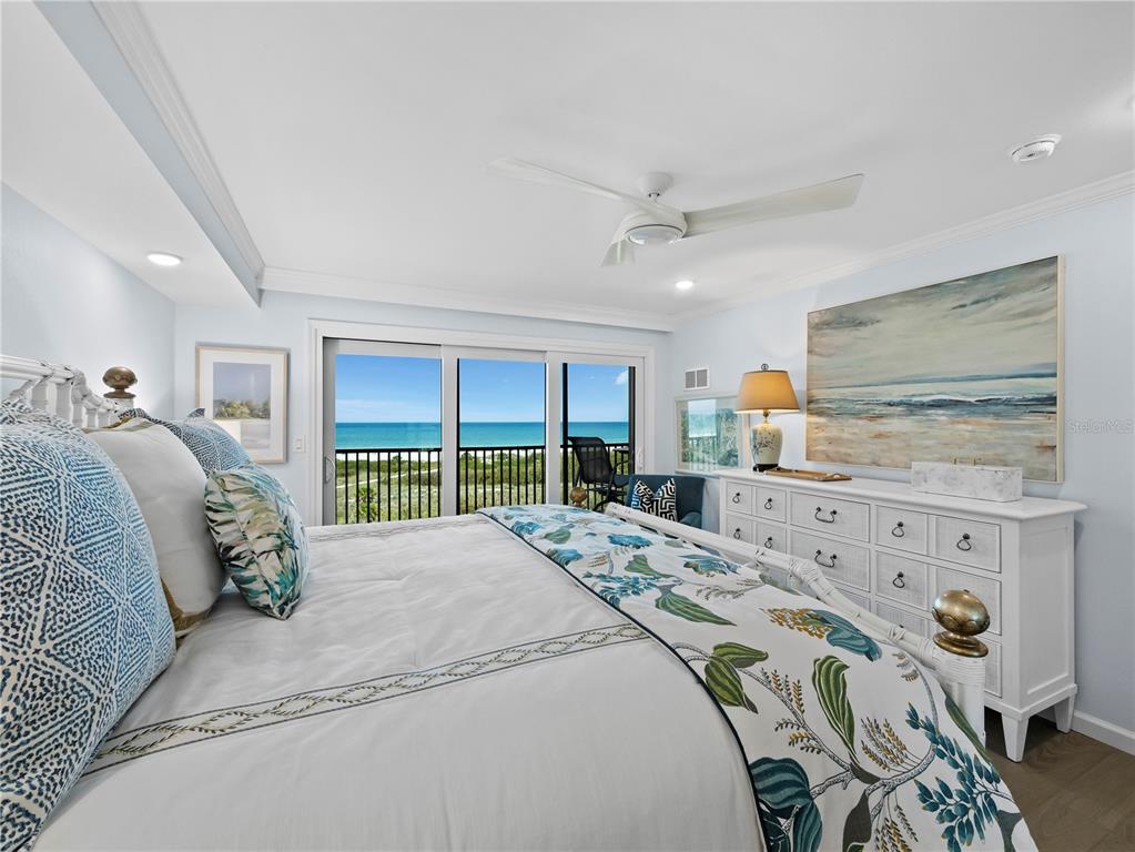 420 Beach Road, Unit 502 Sarasota, FL 34242 - Photo 17 of 34