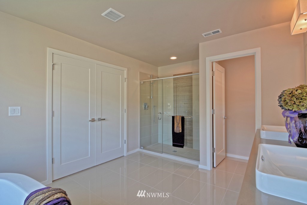 17101 39th Drive Southeast Bothell, WA 98012 - Photo 18 of 25 Gallery Image 18