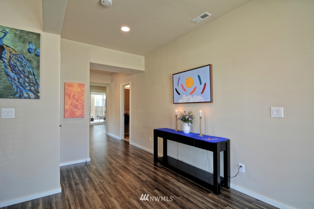 17101 39th Drive Southeast Bothell, WA 98012 - Photo 3 of 25 Gallery Image 3