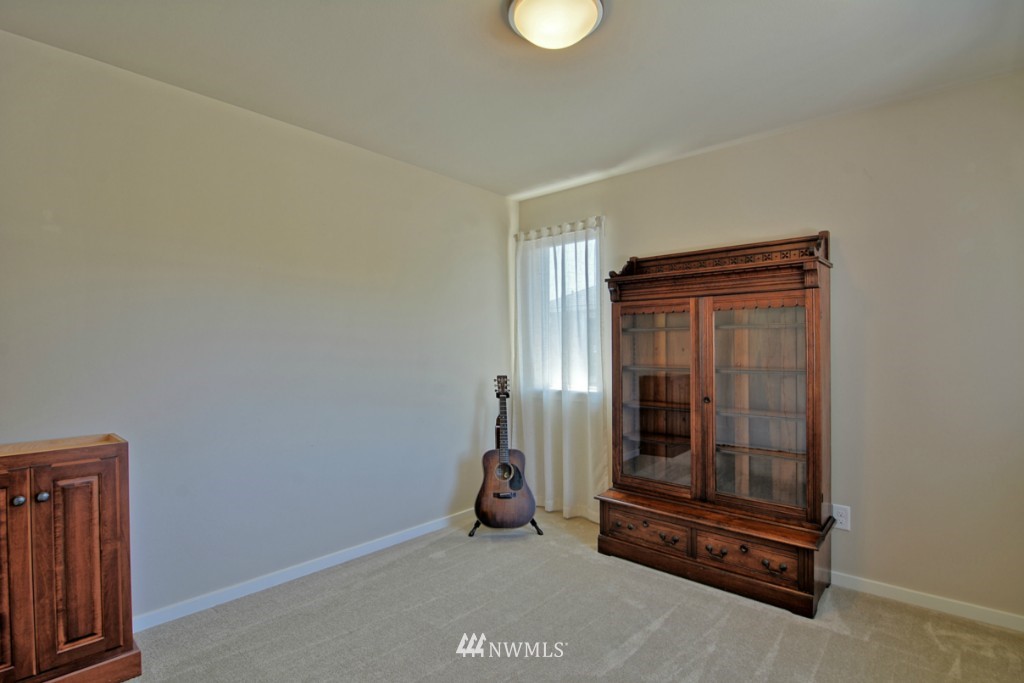 17101 39th Drive Southeast Bothell, WA 98012 - Photo 23 of 25 Gallery Image 23