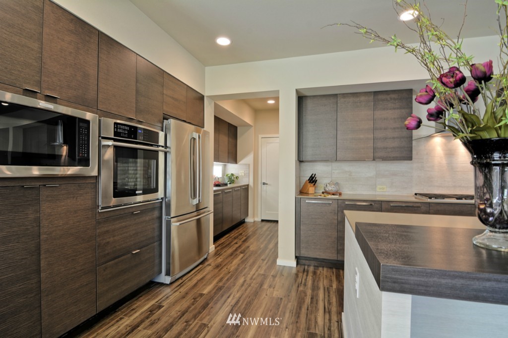 17101 39th Drive Southeast Bothell, WA 98012 - Photo 8 of 25 Gallery Image 8