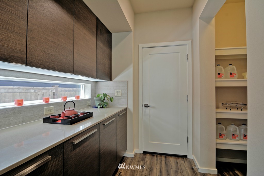 17101 39th Drive Southeast Bothell, WA 98012 - Photo 9 of 25 Gallery Image 9