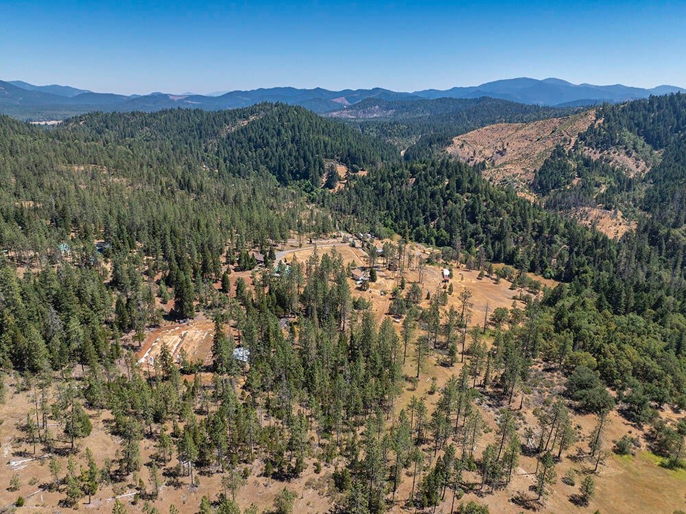 650 Gold Canyon Road Selma, OR 97538 - Photo 37 of 47 40