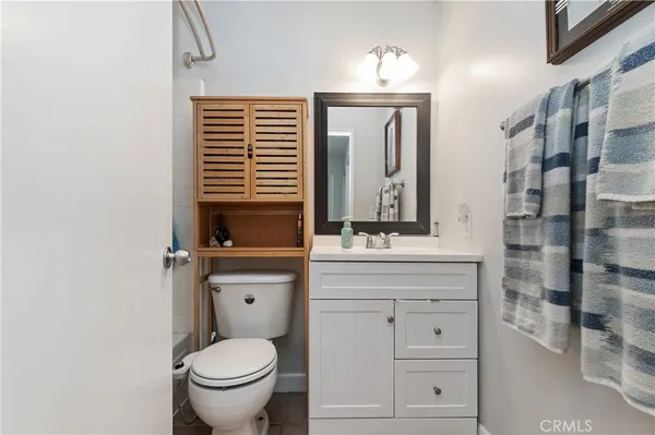 $565,000 | 16406 Vista Roma Circle, Unit 115, Huntington Beach, CA 92649