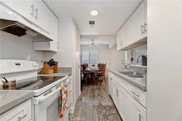 $565,000 | 16406 Vista Roma Circle, Unit 115, Huntington Beach, CA 92649
