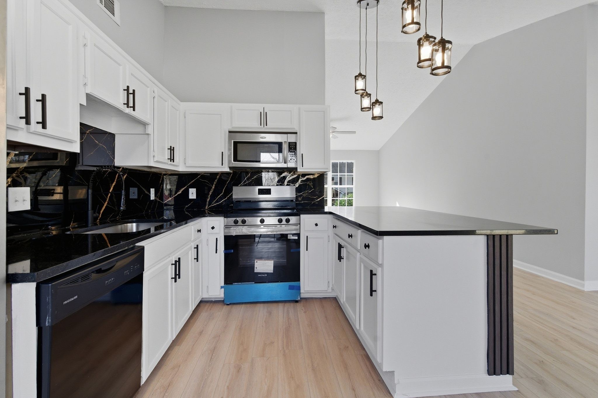 804 Bishopsgate Road Antioch, TN 37013 - Photo 11 of 32