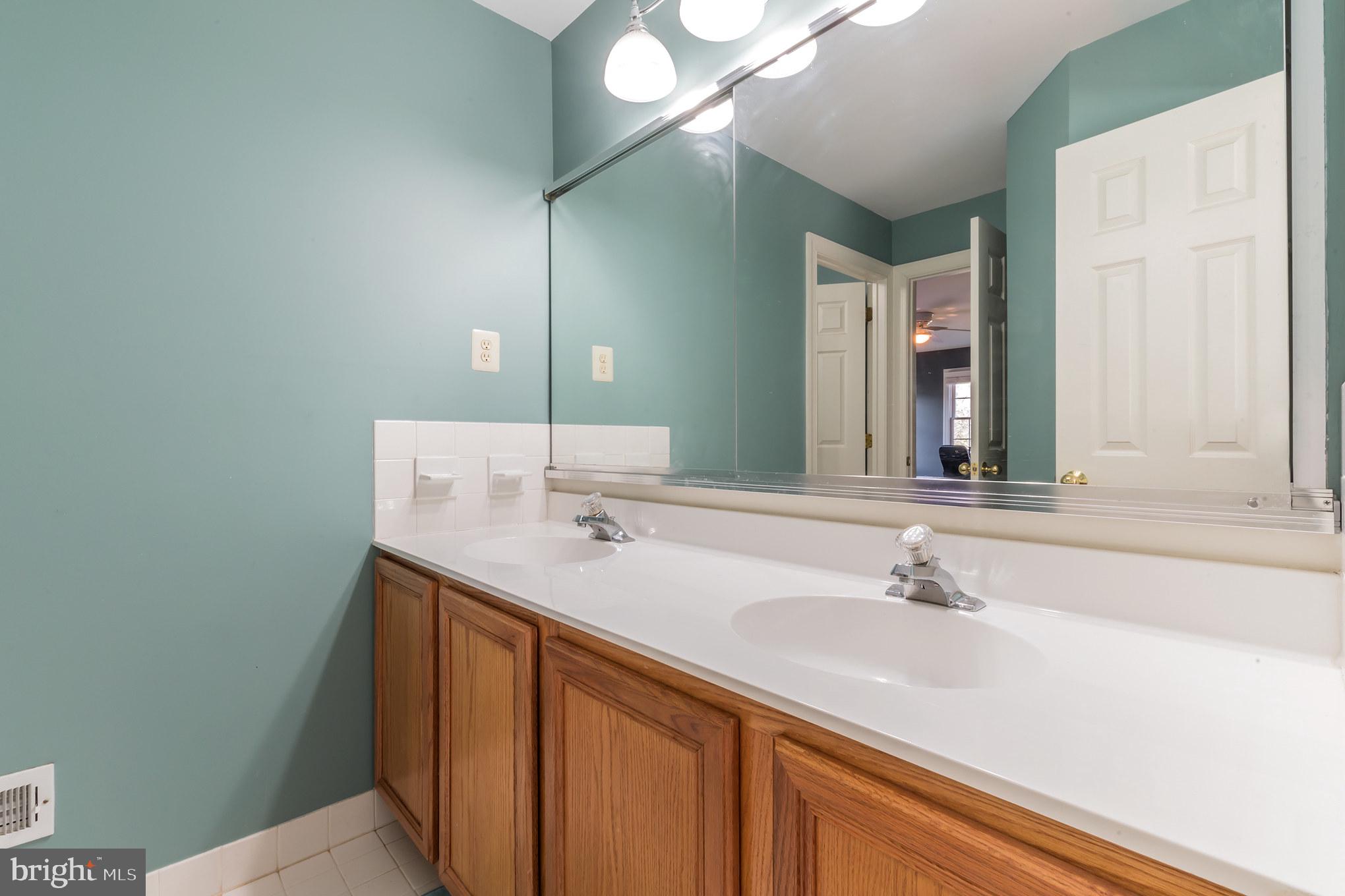 1109 Walnut Farm Road Lower Gwynedd, PA 19002 - Photo 17 of 32