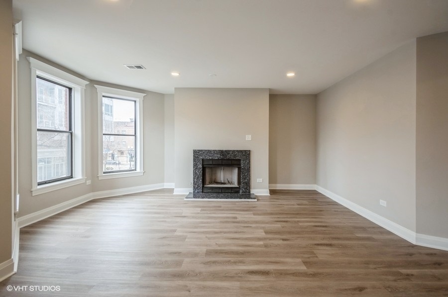 3909 North Sheridan Road, Unit 2H Chicago, IL 60613 - Photo 3 of 15 Gallery Image 3