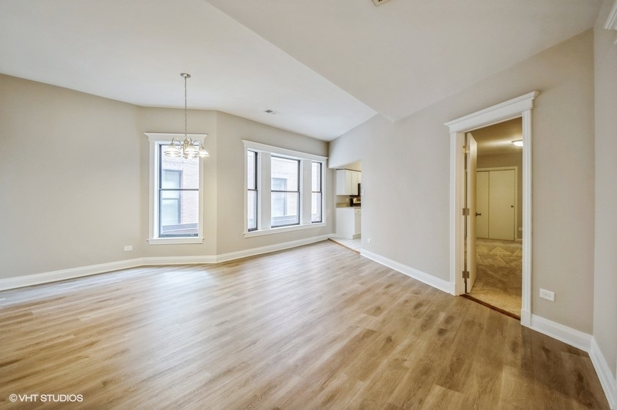 3909 North Sheridan Road, Unit 2H Chicago, IL 60613 - Photo 6 of 15 Gallery Image 6
