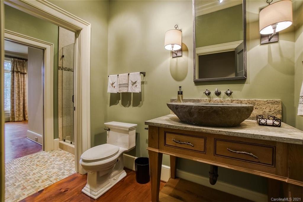 1950 Harris Road Charlotte, NC 28211 - Photo 11 of 48 Gallery Image 11