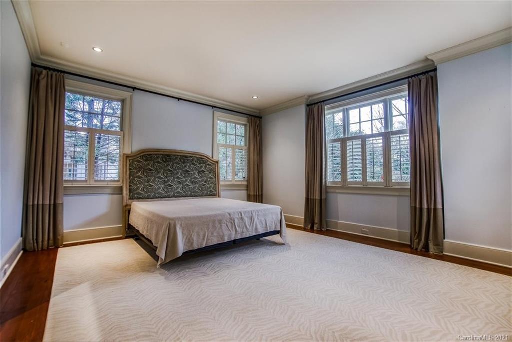 1950 Harris Road Charlotte, NC 28211 - Photo 15 of 48 Gallery Image 15