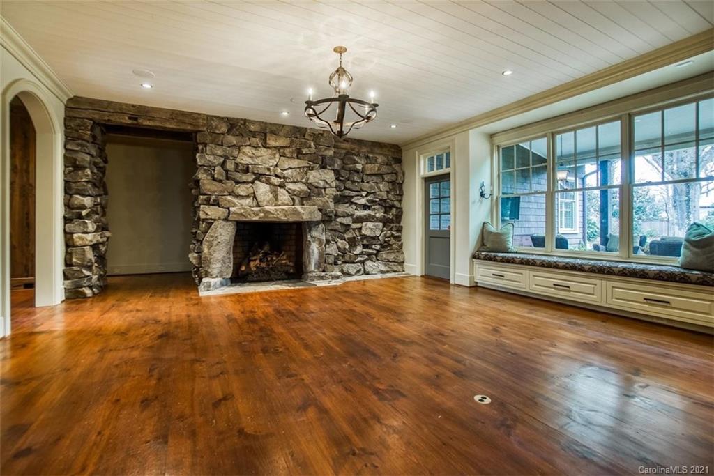 1950 Harris Road Charlotte, NC 28211 - Photo 19 of 48 Gallery Image 19
