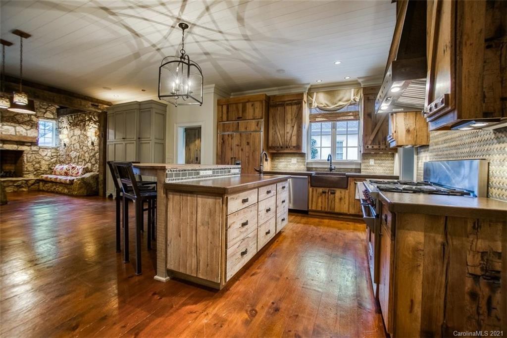1950 Harris Road Charlotte, NC 28211 - Photo 20 of 48 Gallery Image 20